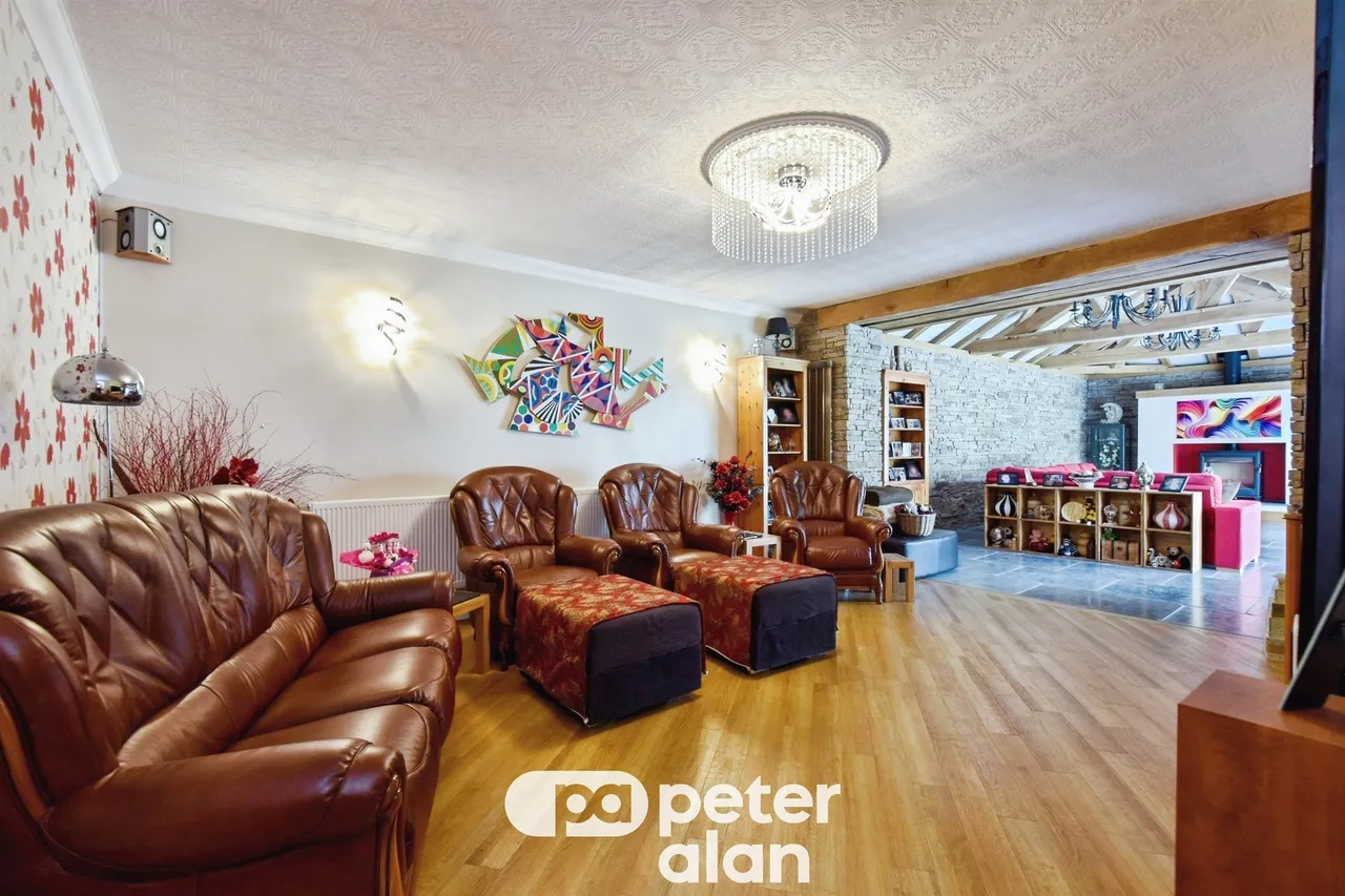 Ty Bruce Lane, Aberdare, CF44, photo 12