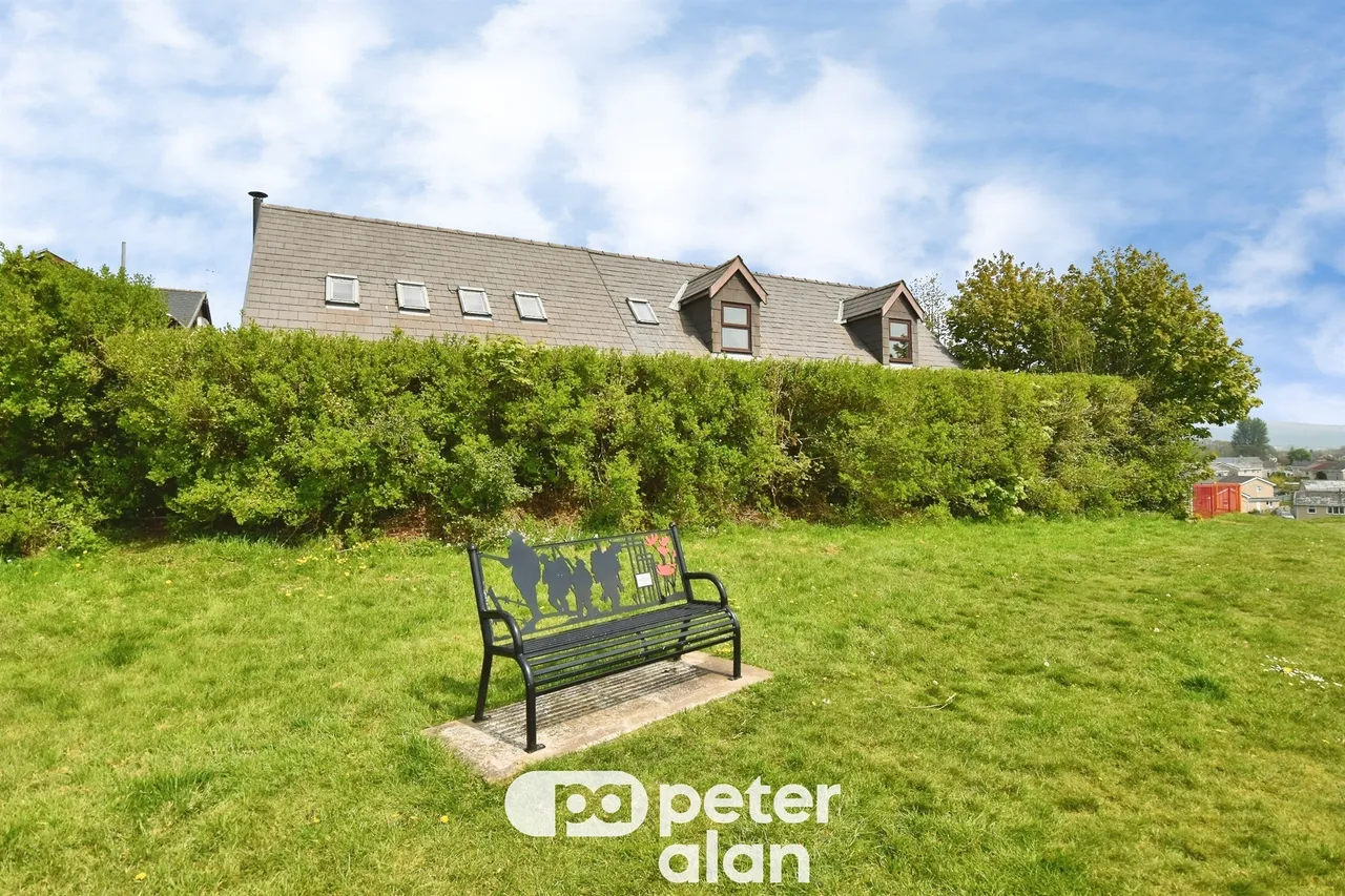 Ty Bruce Lane, Aberdare, CF44, photo 40