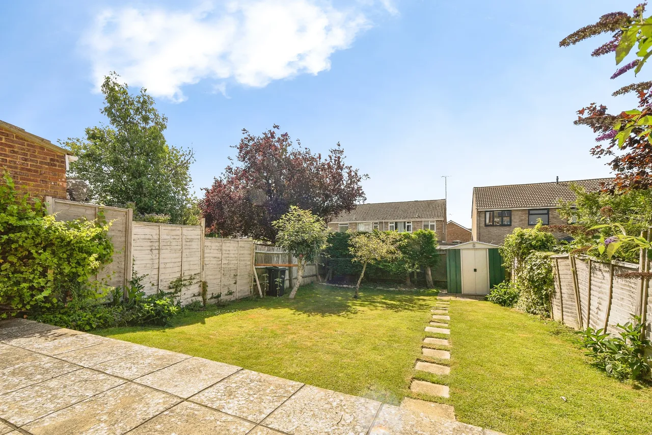 Gainsborough Avenue, Royal Wootton Bassett, SN4, photo 20