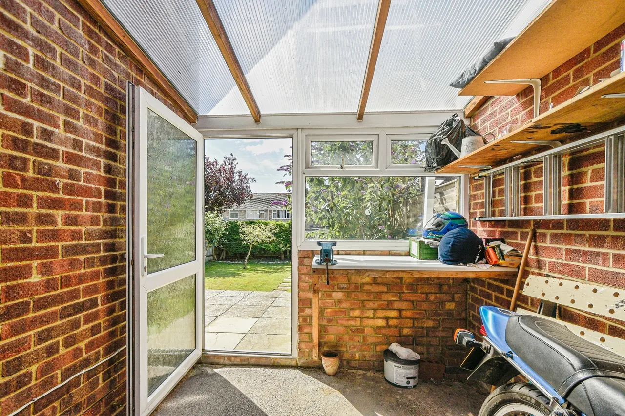 Gainsborough Avenue, Royal Wootton Bassett, SN4, photo 22