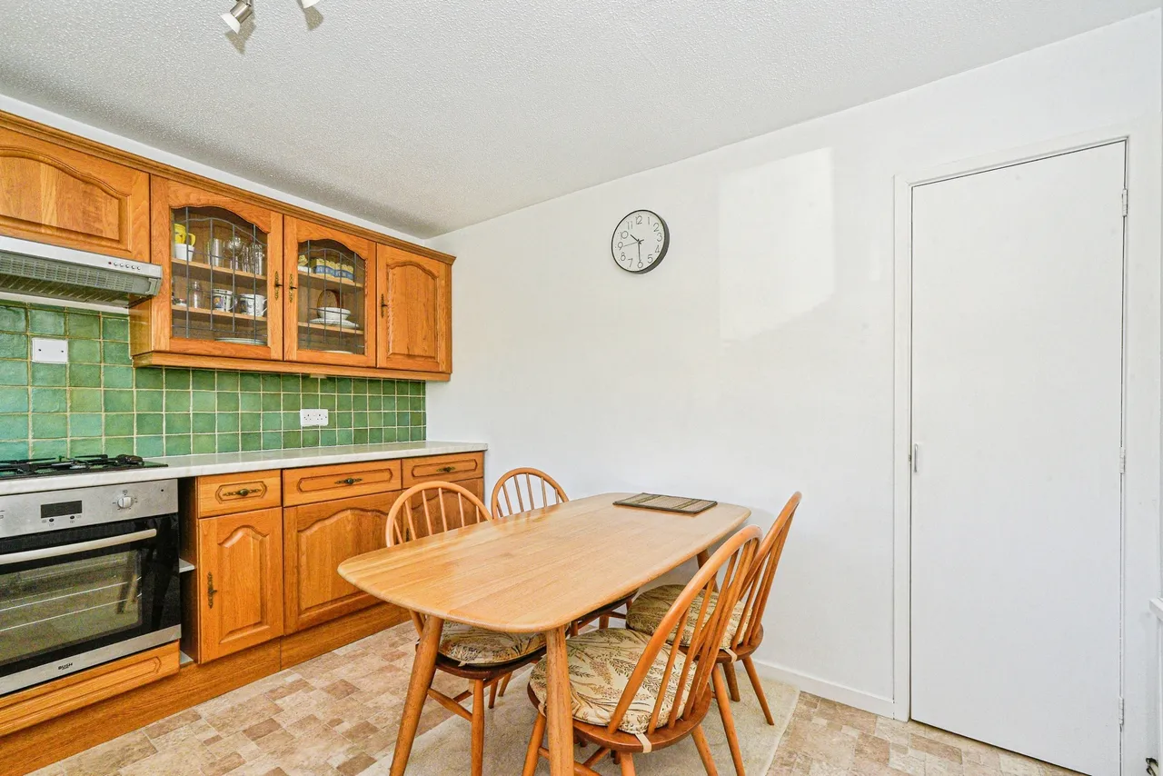 Gainsborough Avenue, Royal Wootton Bassett, SN4, photo 7