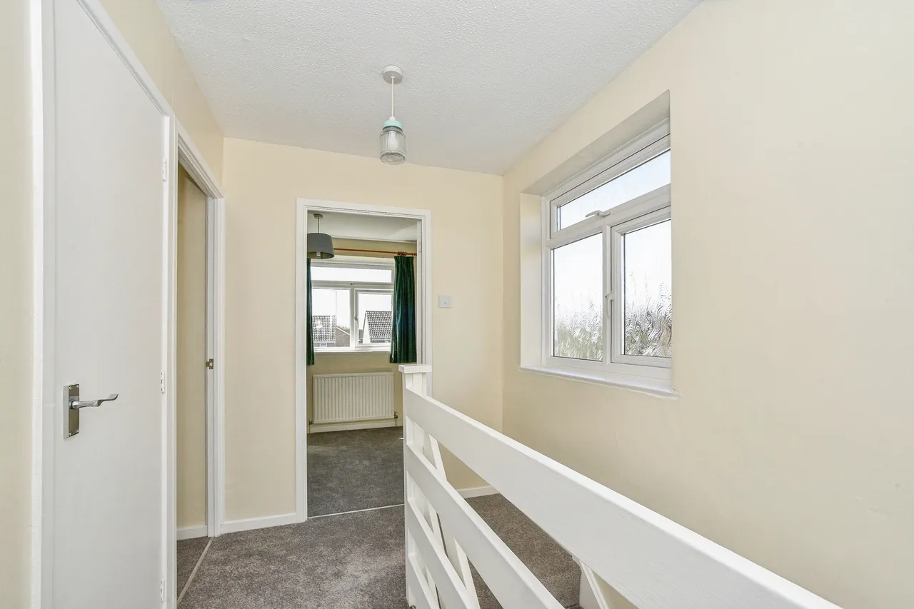 Gainsborough Avenue, Royal Wootton Bassett, SN4, photo 8