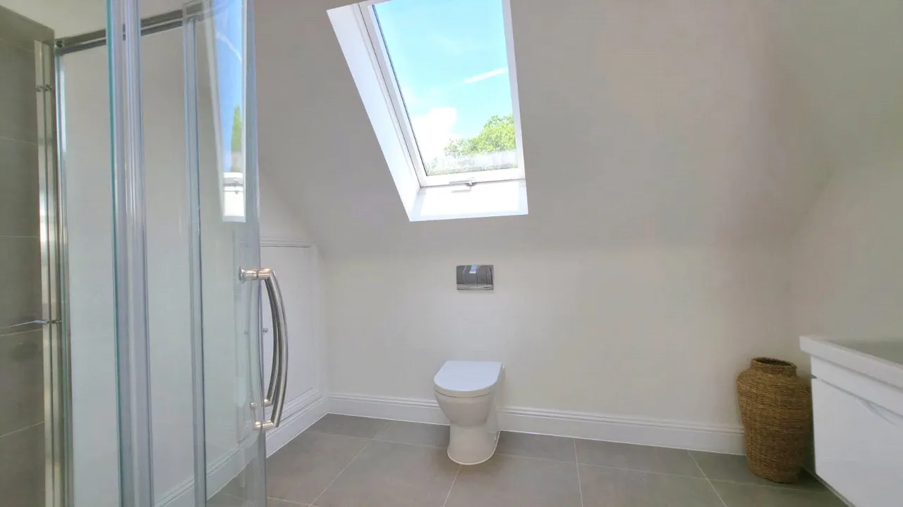 Weatherhill Road, Smallfield, RH6, photo 19