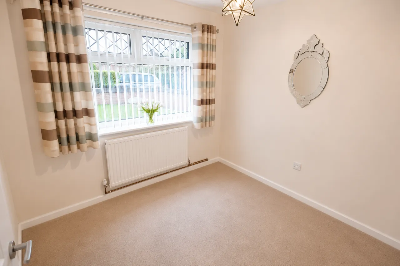 Wynnstay Lane, Marford, LL12, photo 8
