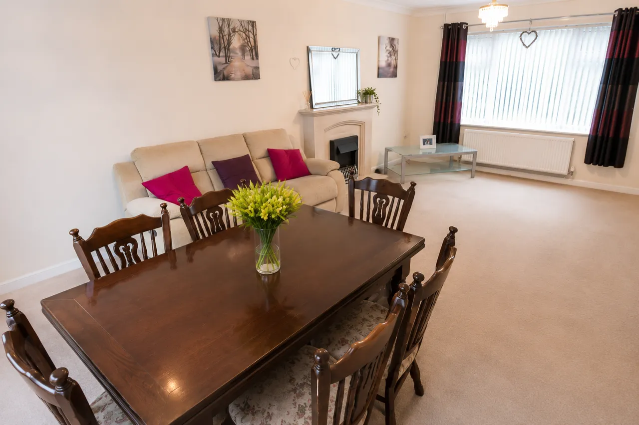 Wynnstay Lane, Marford, LL12, photo 4