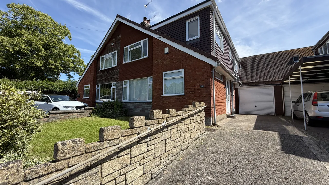 4 bed house to rent — Greenwood Road, Bristol, BS4
