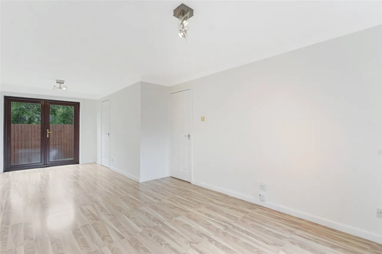 Mossywood Road, Cumbernauld, Glasgow, North Lanarkshire, G68, photo 4