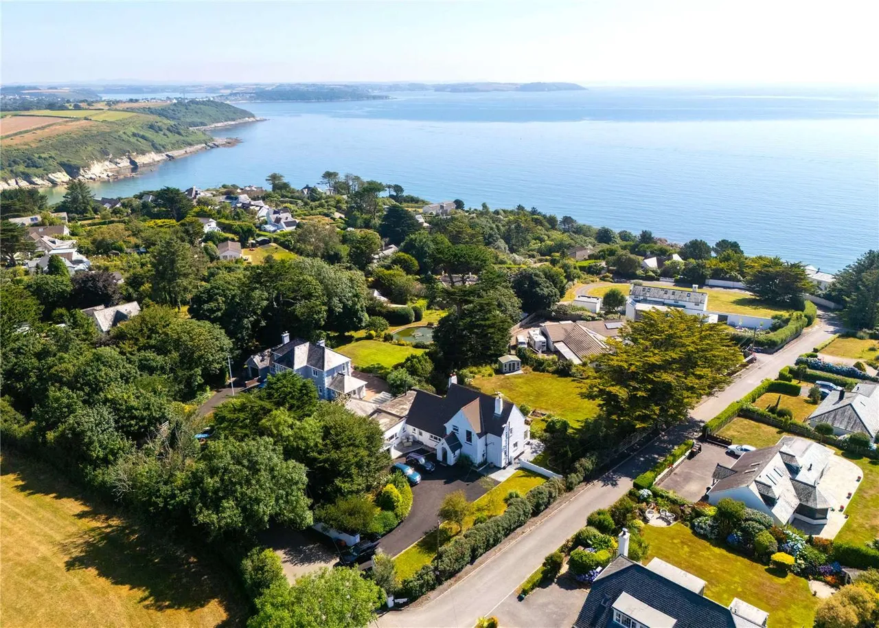 5 bed house for sale — Maenporth Road, Maenporth, Falmouth, Cornwall, TR11 5HR