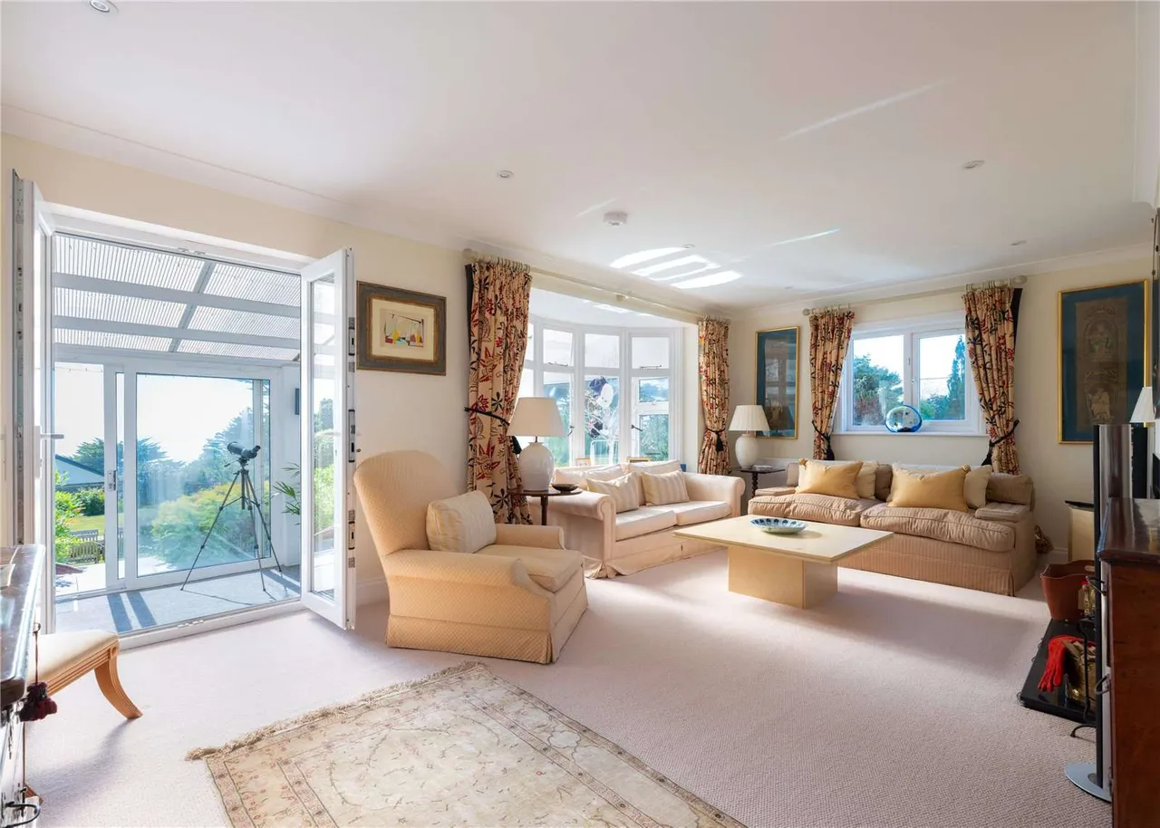 Maenporth Road, Maenporth, Falmouth, Cornwall, TR11 5HR, photo 9