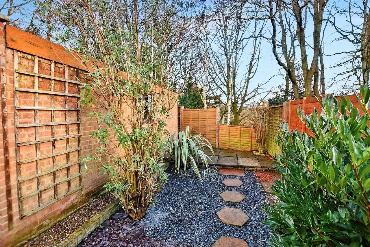 Woodhall Drive, Kirkstall, LS5, photo 15