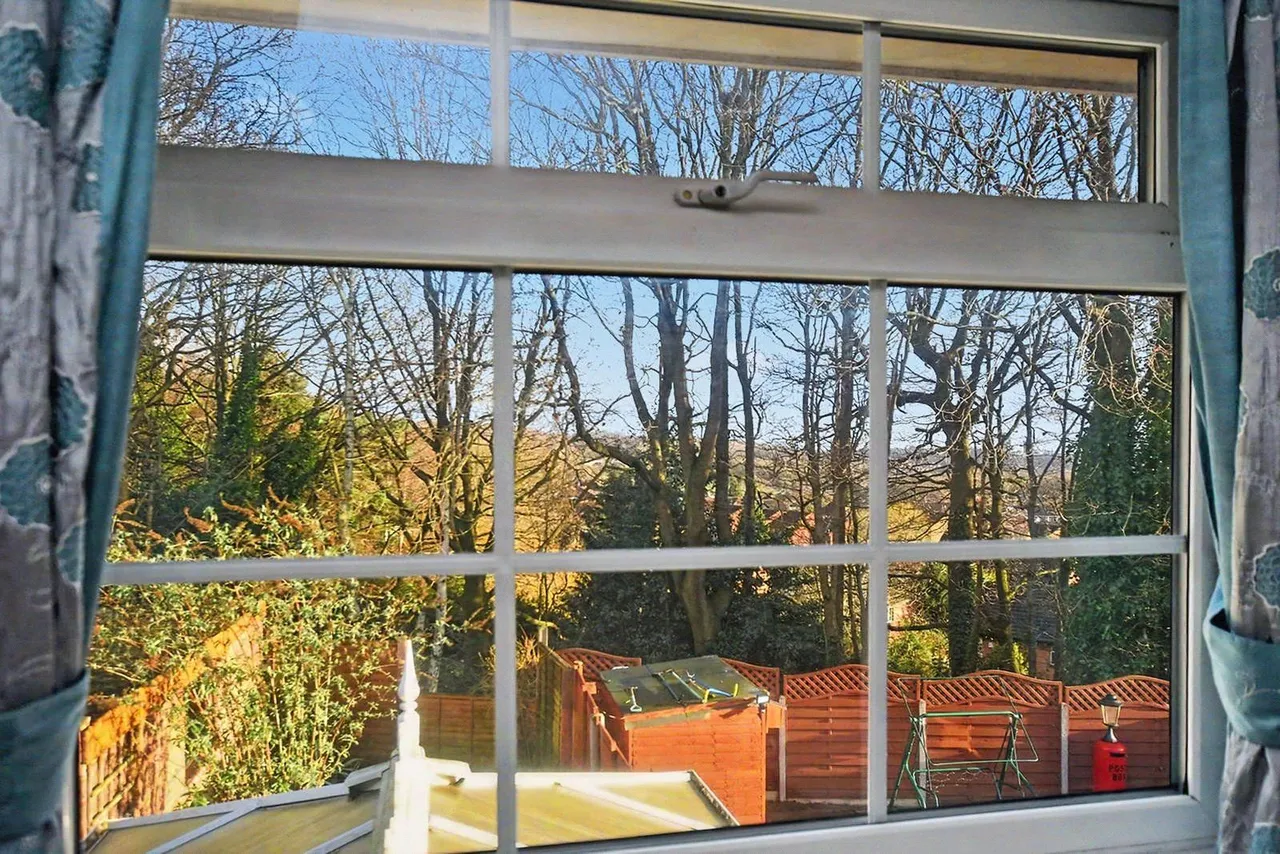 Woodhall Drive, Kirkstall, LS5, photo 16