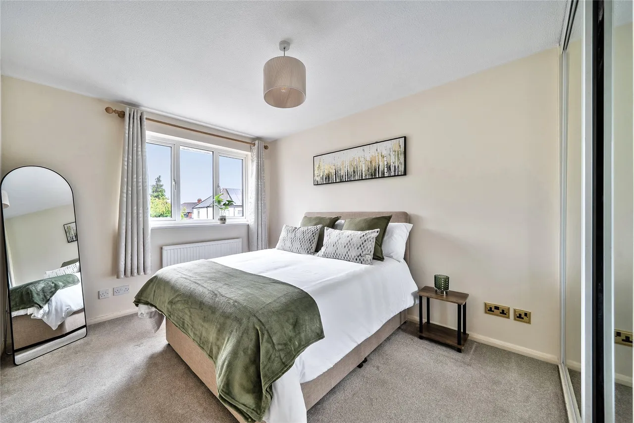 Ranyard Close, Chessington, KT9, photo 10