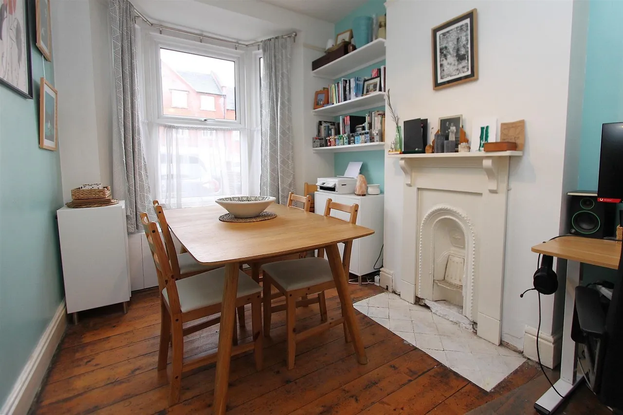 Chester Road North, Kidderminster, photo 2