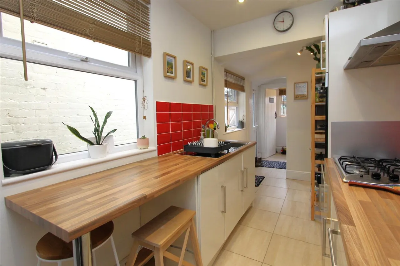 Chester Road North, Kidderminster, photo 7