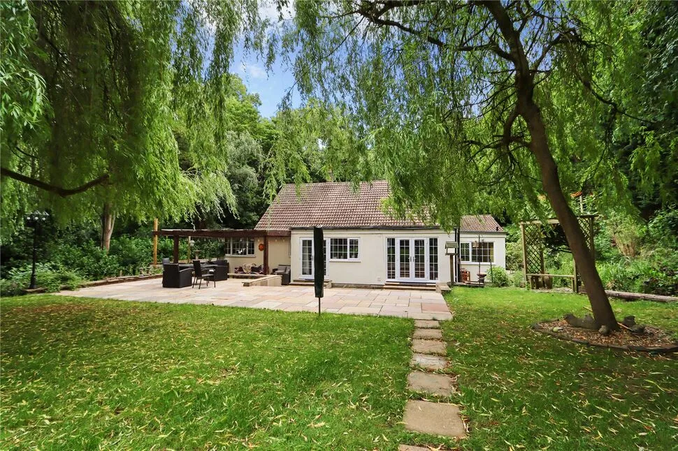 4 bed house for sale — Station Bank, Ryton, Tyne and Wear, NE40