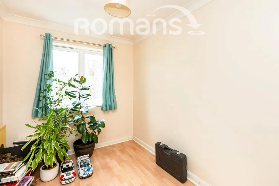 Wood End, Chineham, RG24, photo 9