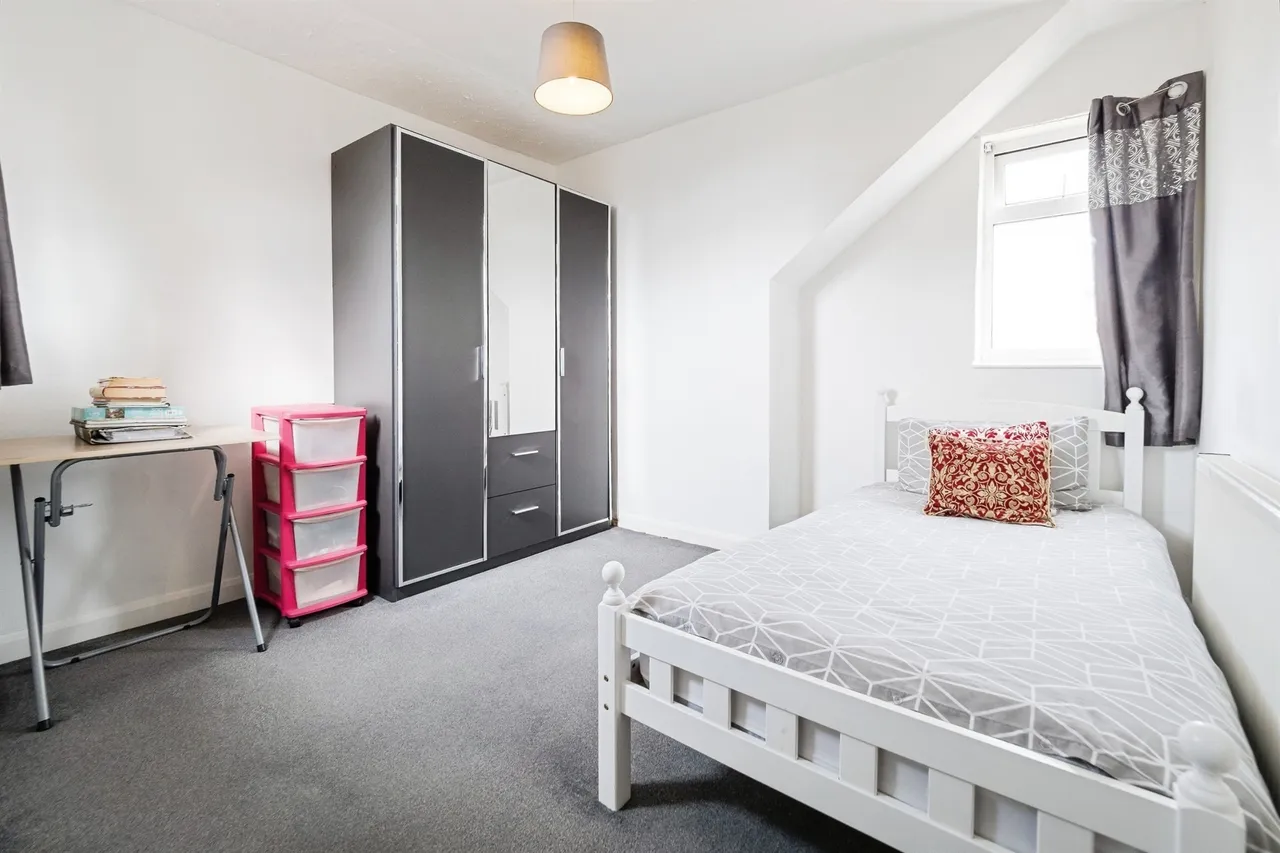 Betterton Road, Rainham, photo 10