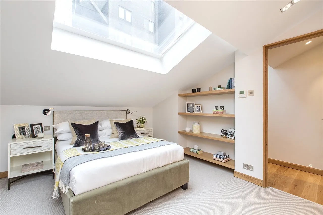 Grosvenor Road, London, SW1V, photo 5