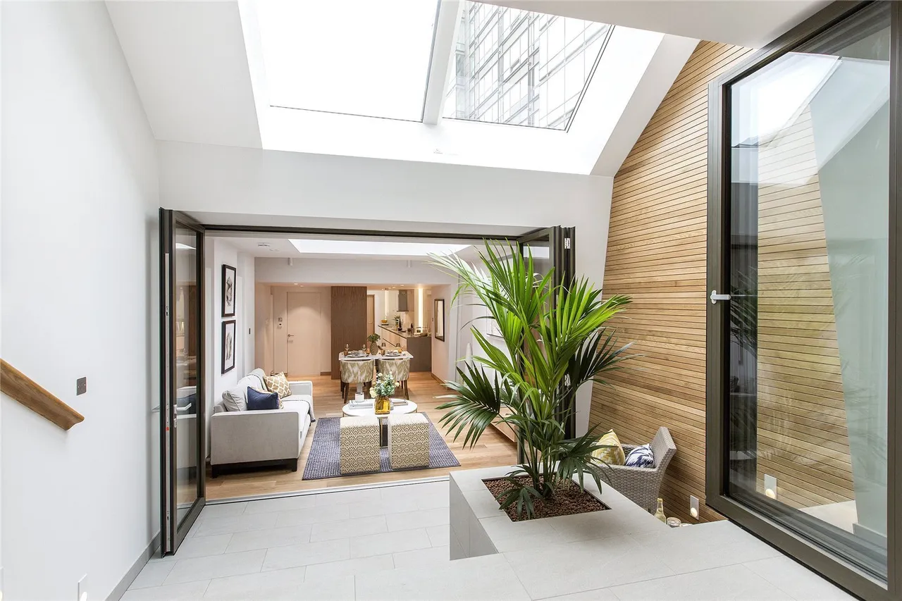 Grosvenor Road, London, SW1V, photo 11