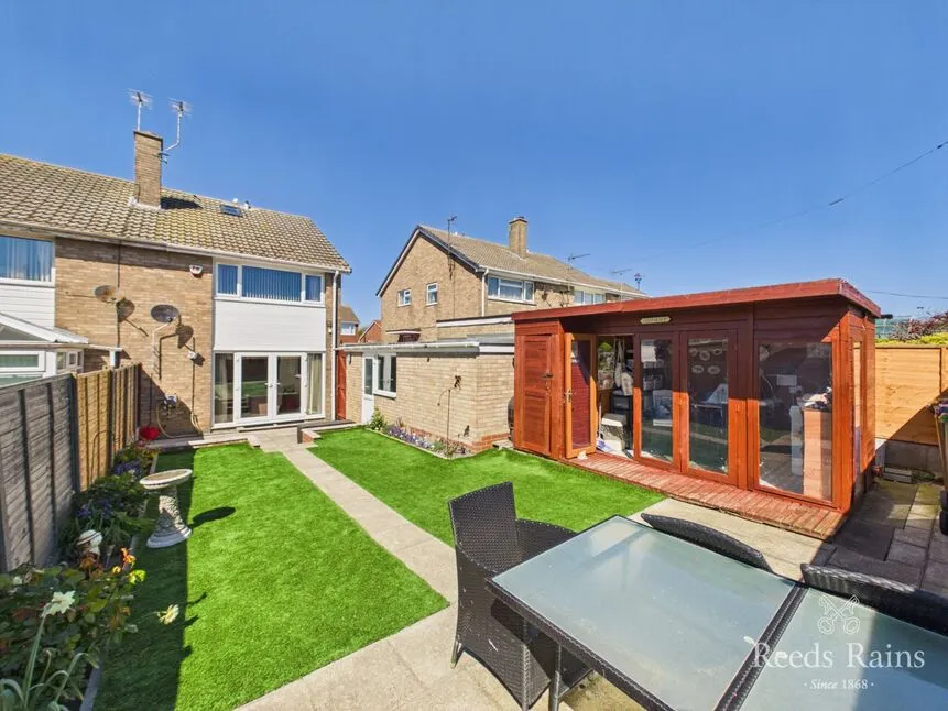 3 bed house for sale — Trentham Drive, Bridlington, East Yorkshire, YO16