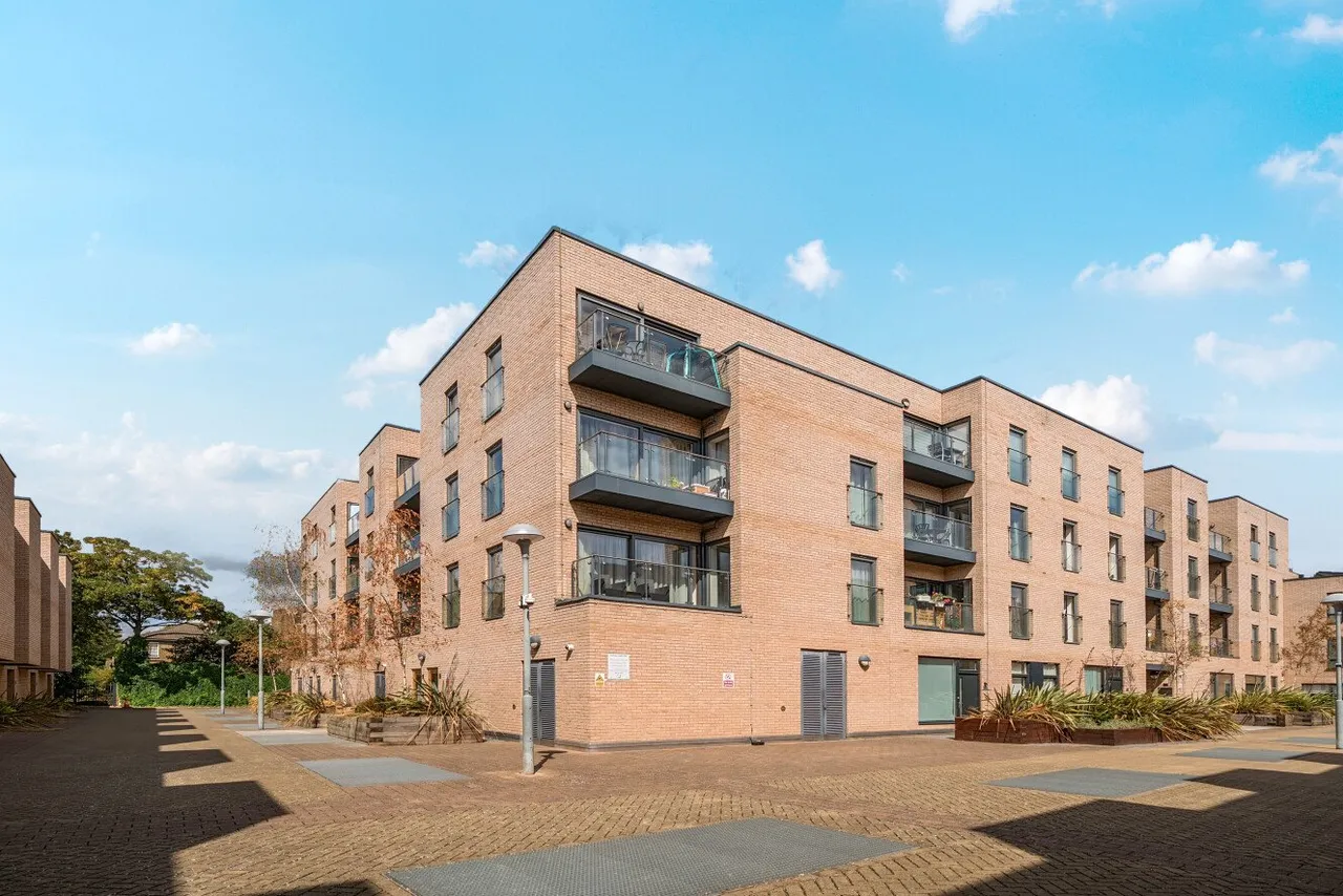 Vinery Way, Hammersmith, London, W6, photo 6