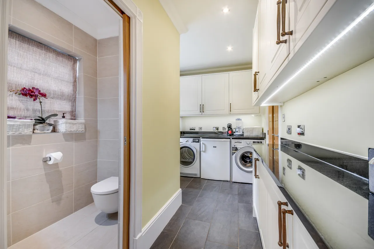 7 Bristowe Avenue, Great Baddow, Chelmsford, Essex, CM2 7JJ, photo 4