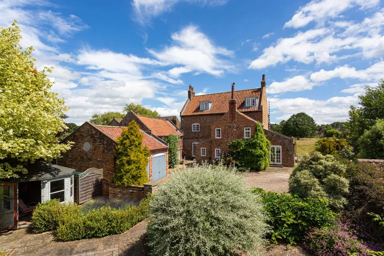 The Green, Nun Monkton, York, North Yorkshire, YO26 8EW, photo 2