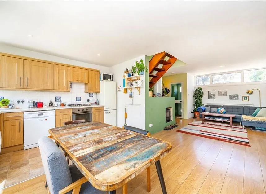 Combe Avenue, Blackheath, SE3, photo 2