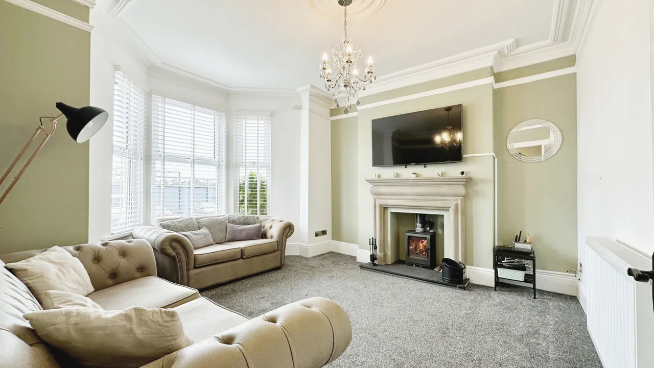 Bryneglwys, Pyle Road, Bridgend, Mid Glamorgan, photo 7