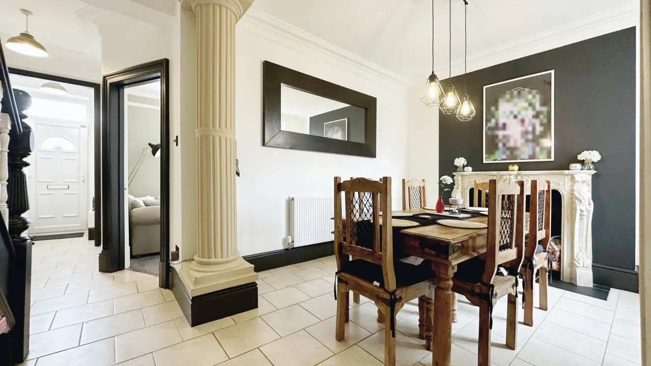 Bryneglwys, Pyle Road, Bridgend, Mid Glamorgan, photo 5