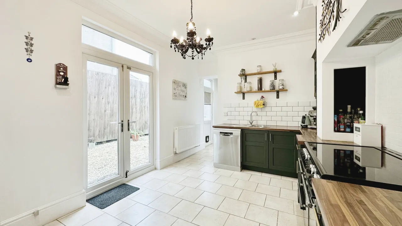Bryneglwys, Pyle Road, Bridgend, Mid Glamorgan, photo 4