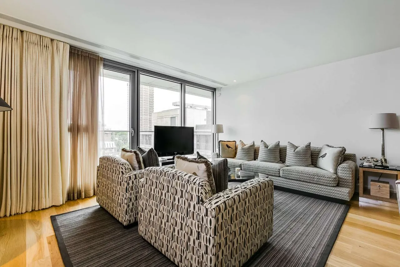 3 bed flat to rent — Knightsbridge, London, SW7 1RH