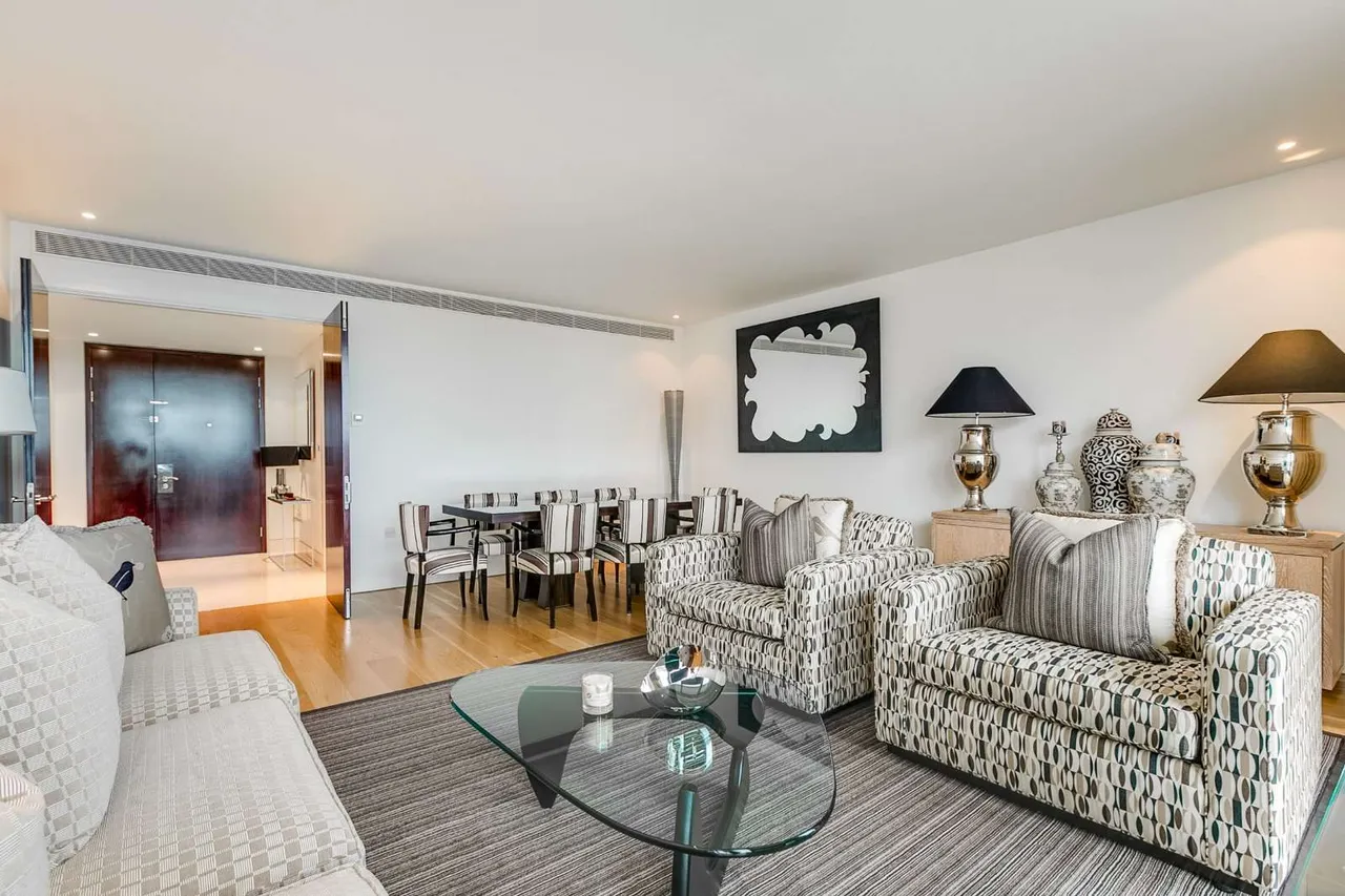 Knightsbridge, London, SW7 1RH, photo 2