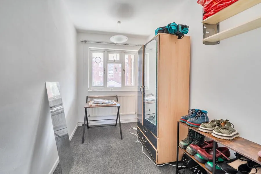 Elmshurst Crescent, London, N2, photo 15