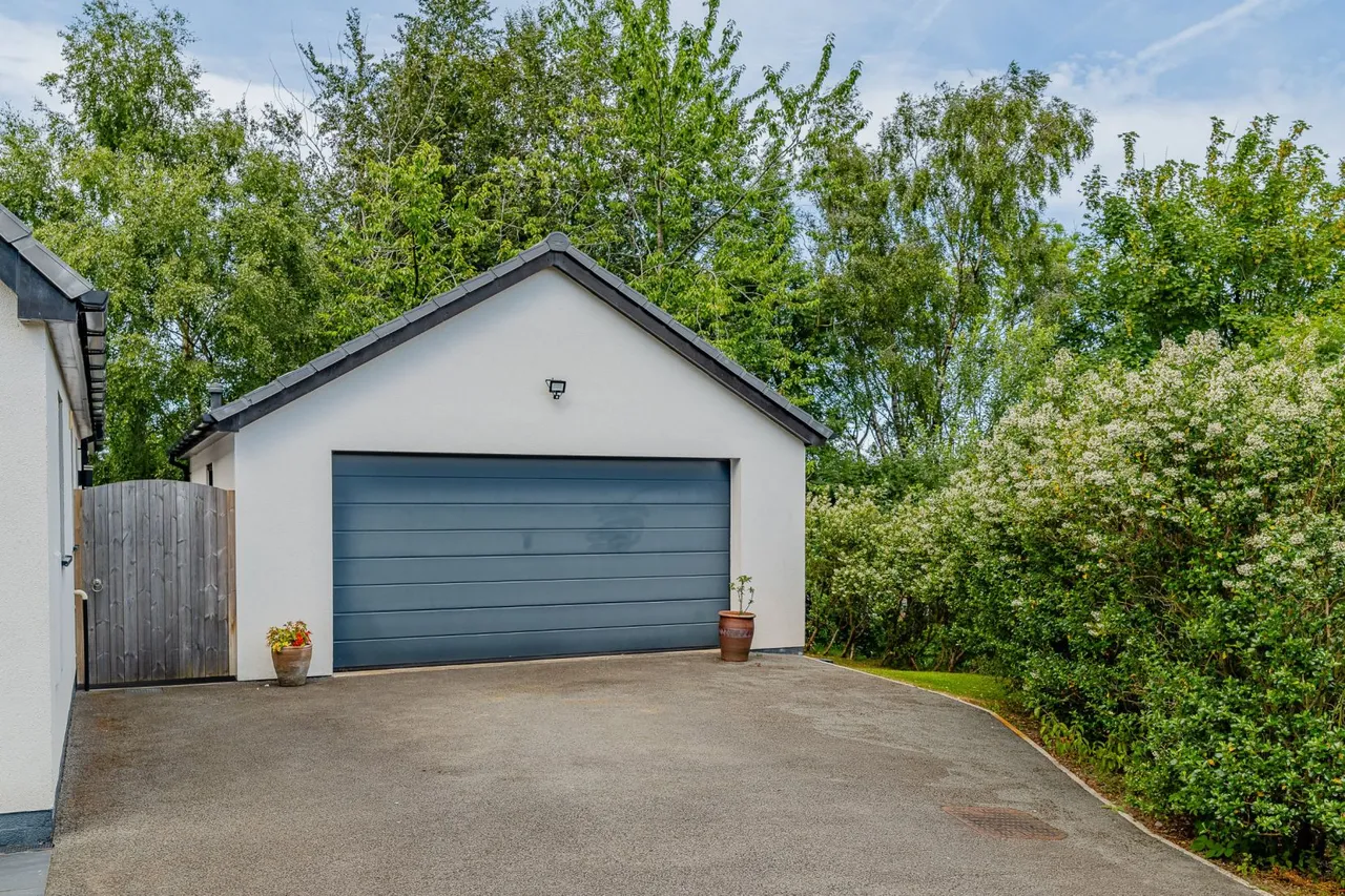 Cilcain Road, Pantymwyn, CH7, photo 27