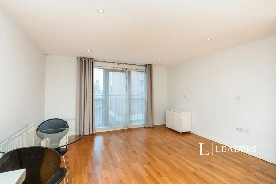Church Street East, Woking, GU21, photo 6