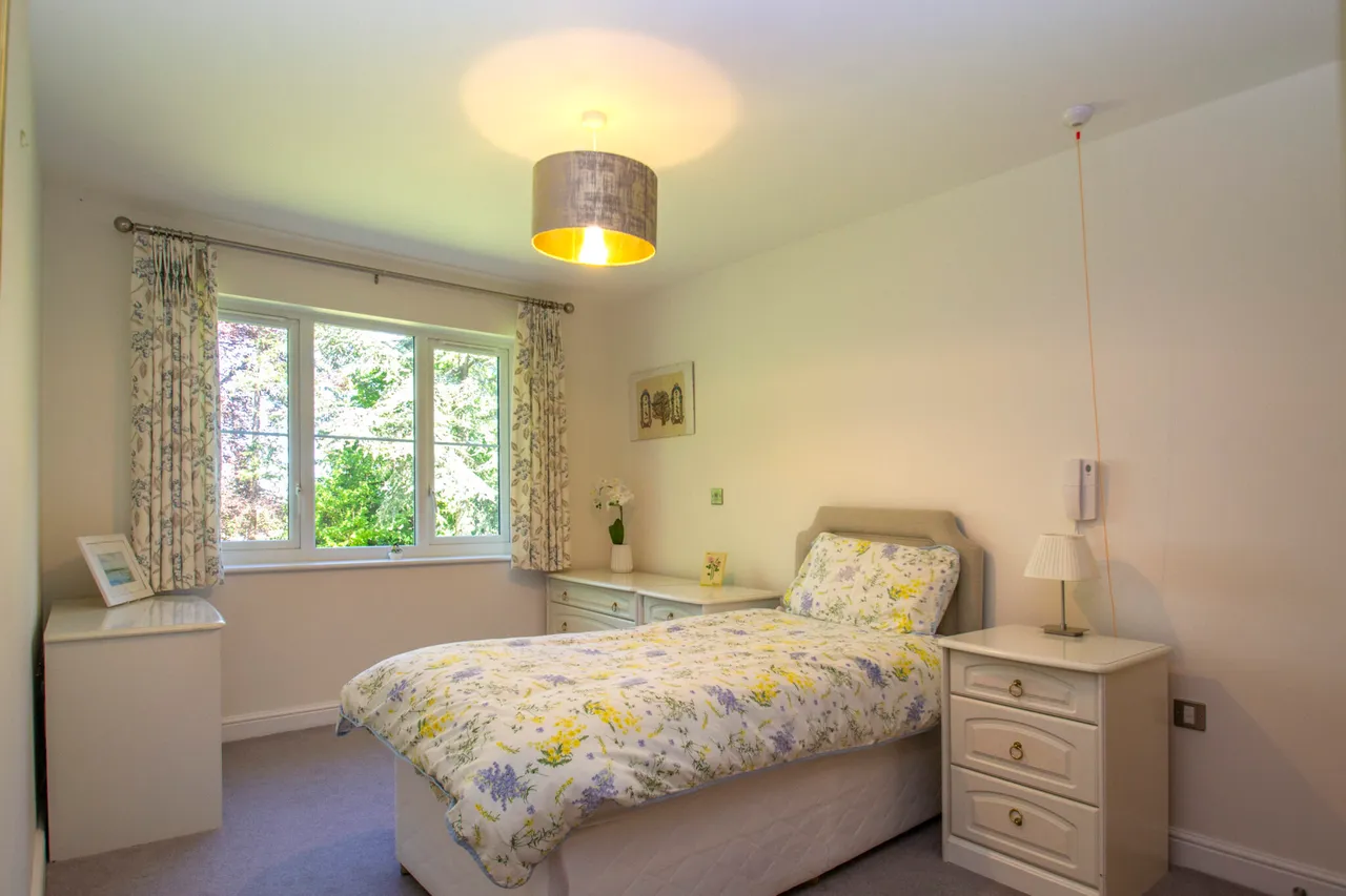 Eaves Court The Retreat, Princes Risborough, HP27, photo 6