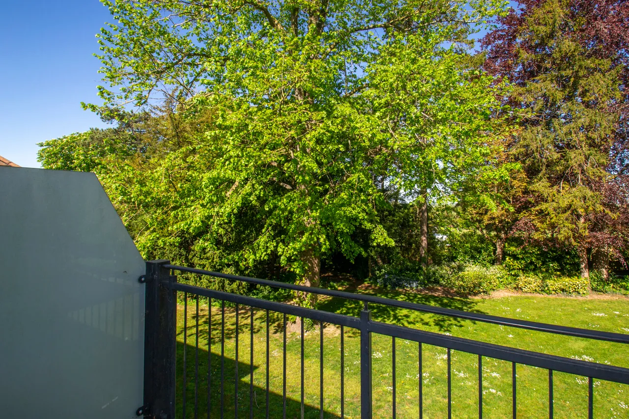Eaves Court The Retreat, Princes Risborough, HP27, photo 8