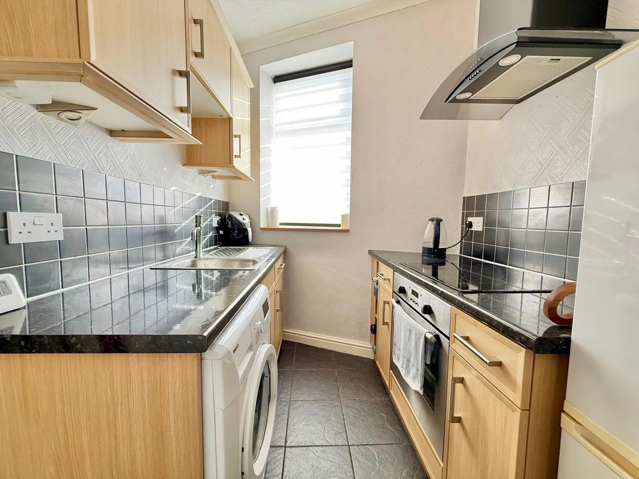 North Terrace, Yeadon, LS19, photo 4