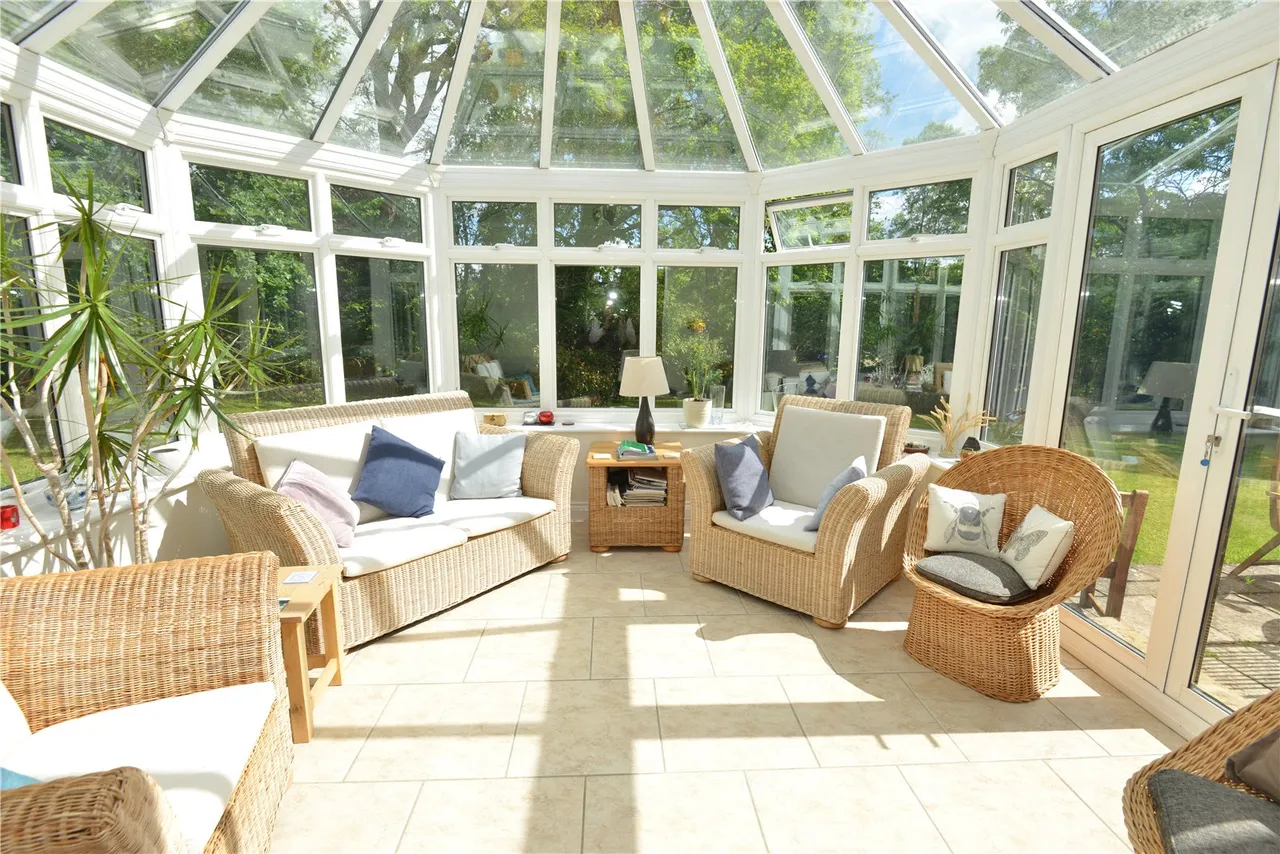 Quavey Road, Redlynch, Salisbury, Wiltshire, SP5 2HL, photo 7
