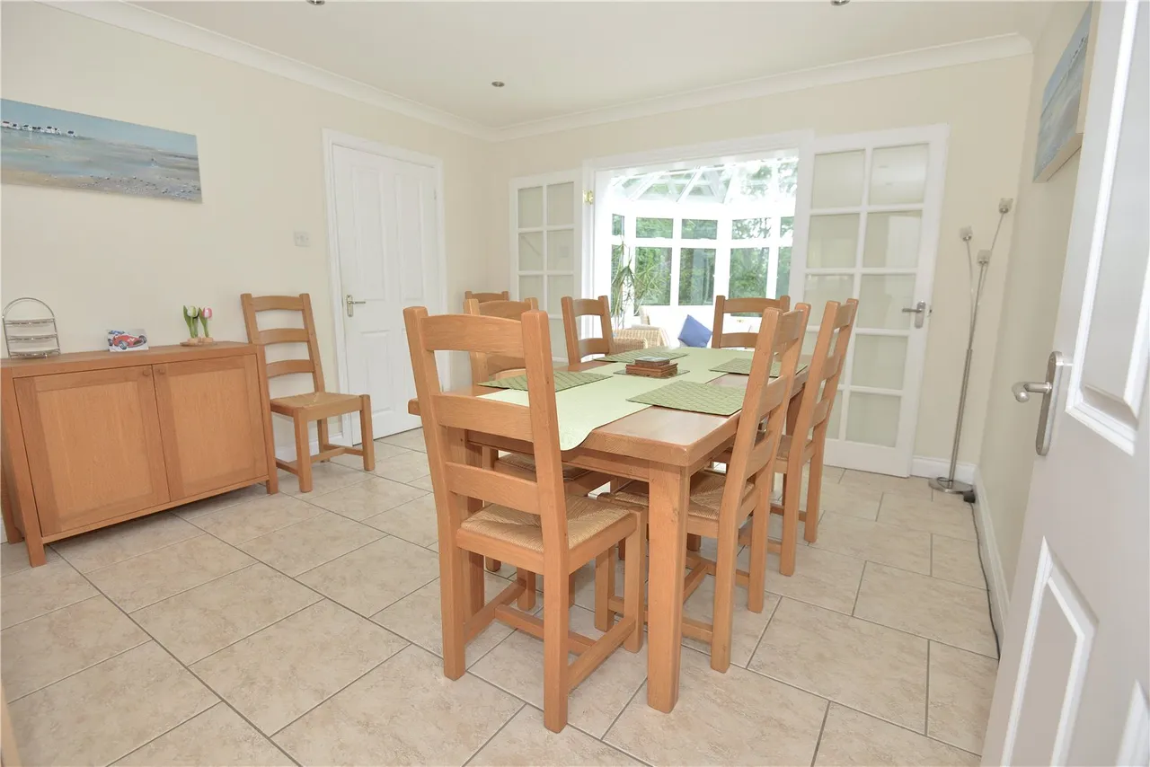 Quavey Road, Redlynch, Salisbury, Wiltshire, SP5 2HL, photo 6