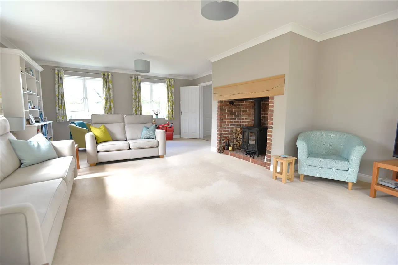 Quavey Road, Redlynch, Salisbury, Wiltshire, SP5 2HL, photo 8