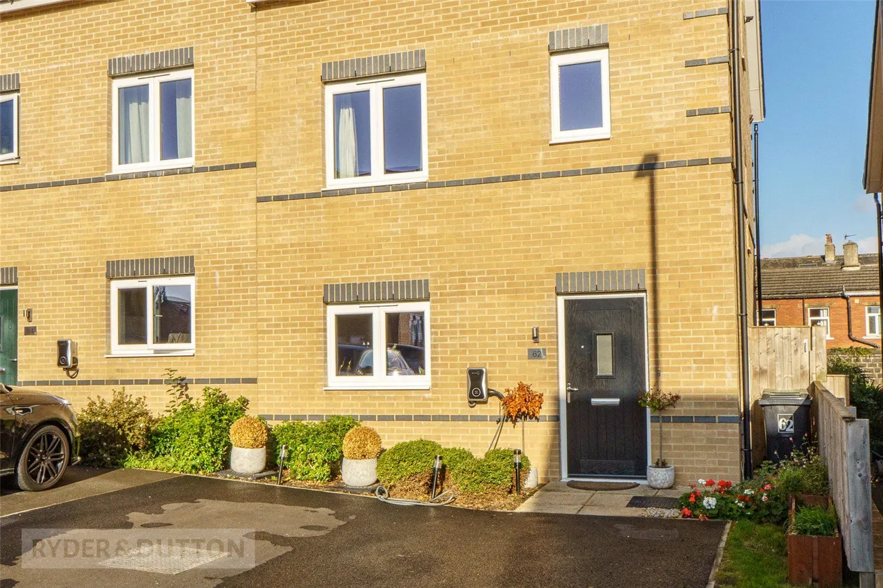 Turnstone Way, Crosland Moor, HD4, photo 19