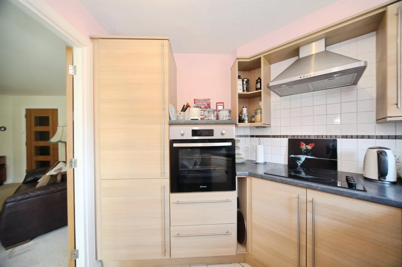 High Street North, Dunstable, LU6, photo 7
