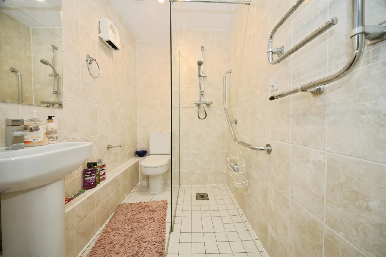 High Street North, Dunstable, LU6, photo 12