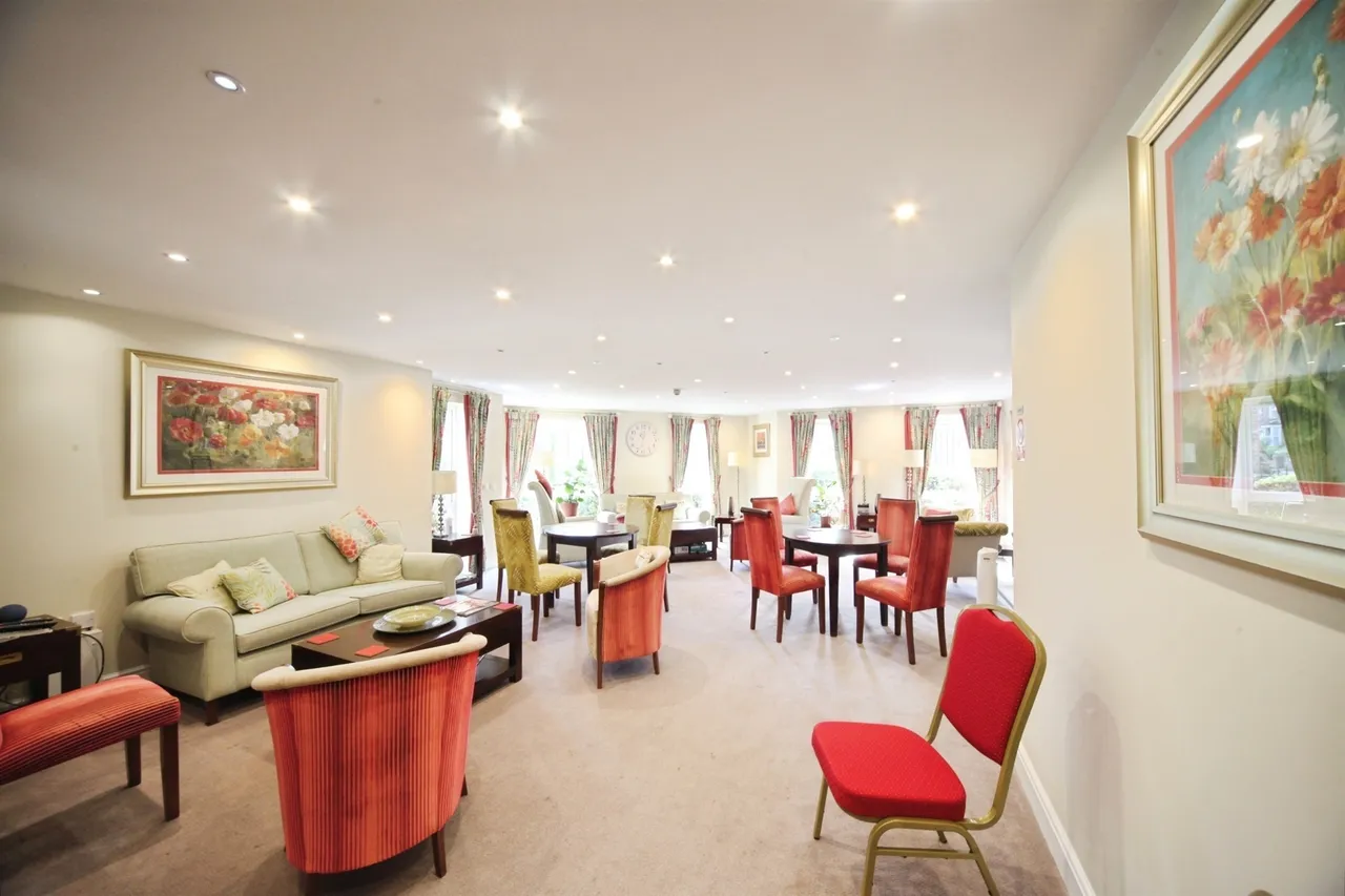 High Street North, Dunstable, LU6, photo 2