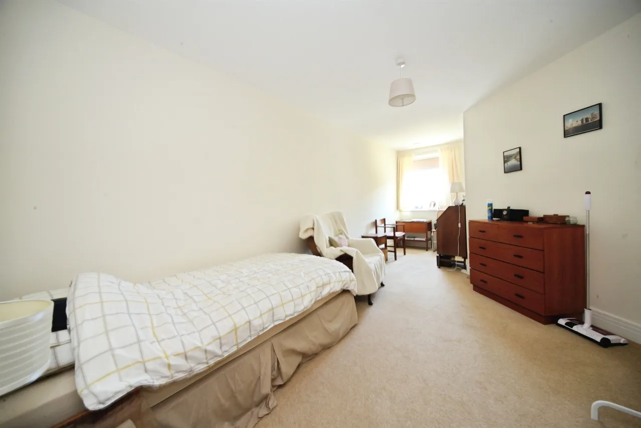 High Street North, Dunstable, LU6, photo 9