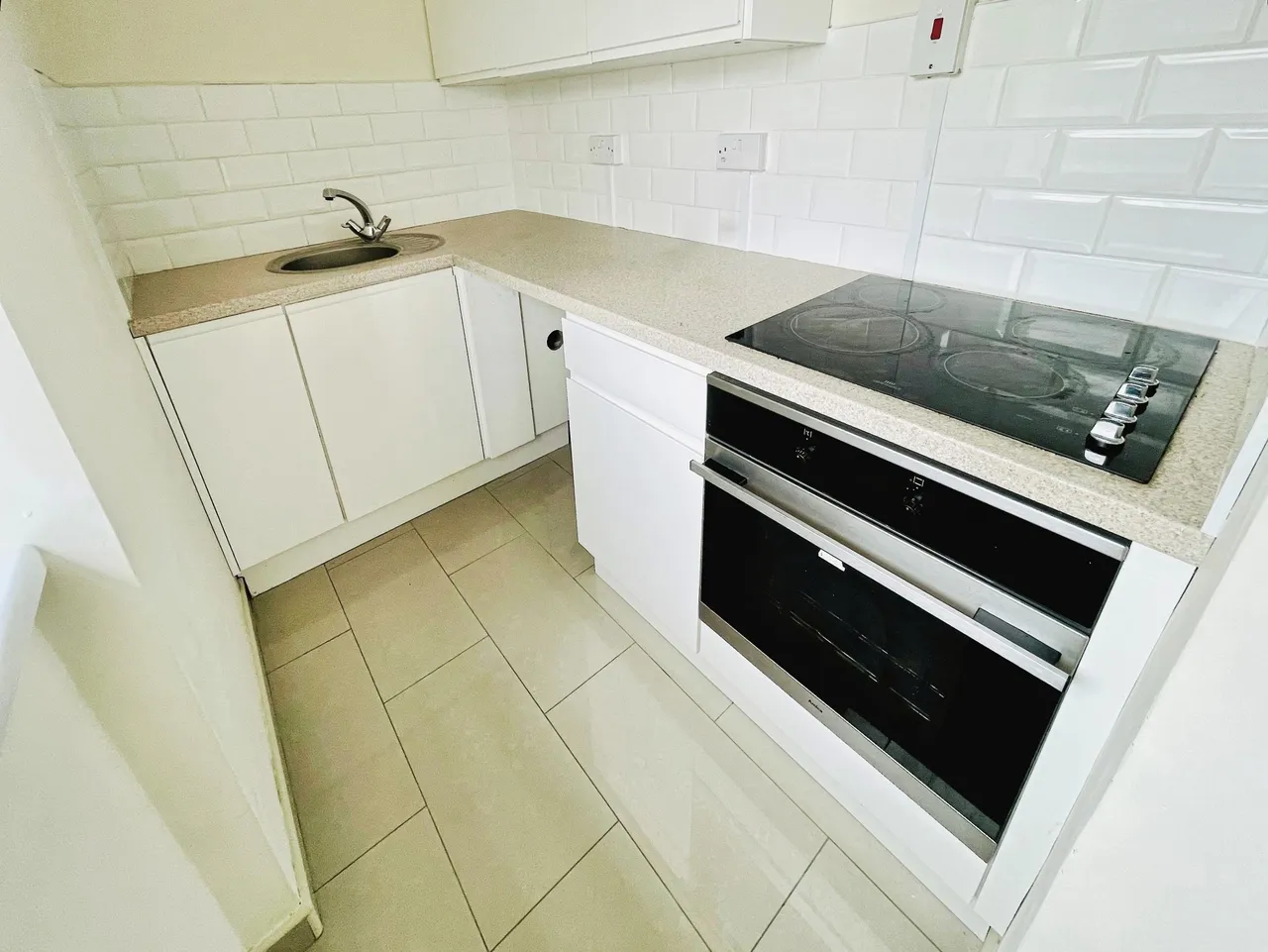 Hendre Ebbw Vale, NP23, photo 2