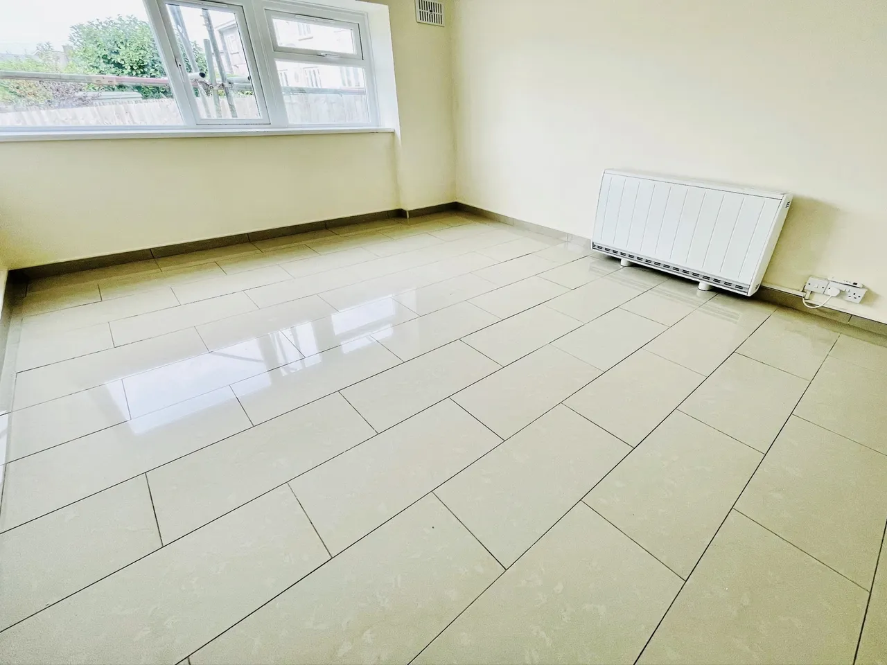 Hendre Ebbw Vale, NP23, photo 4
