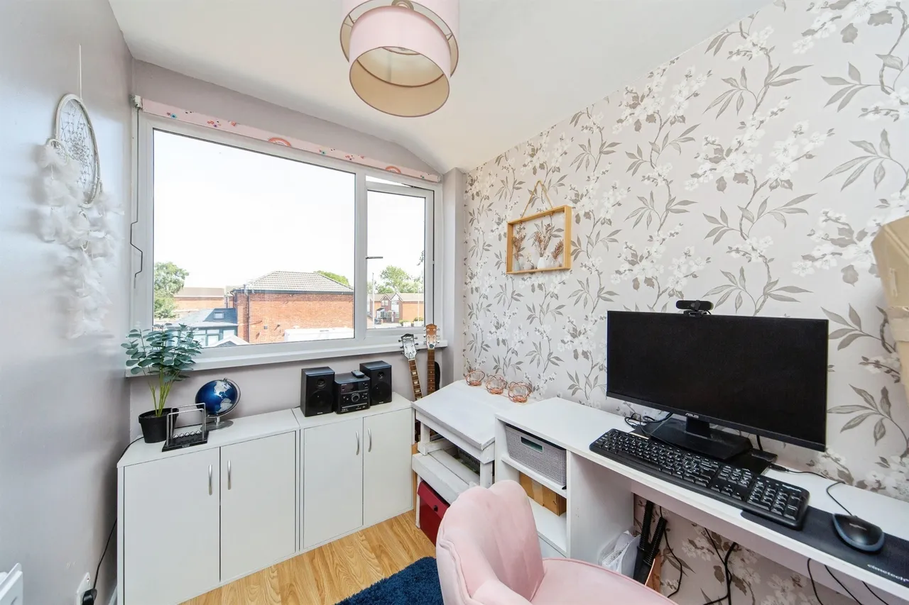 Deansfield Way, Elton, CH2, photo 16